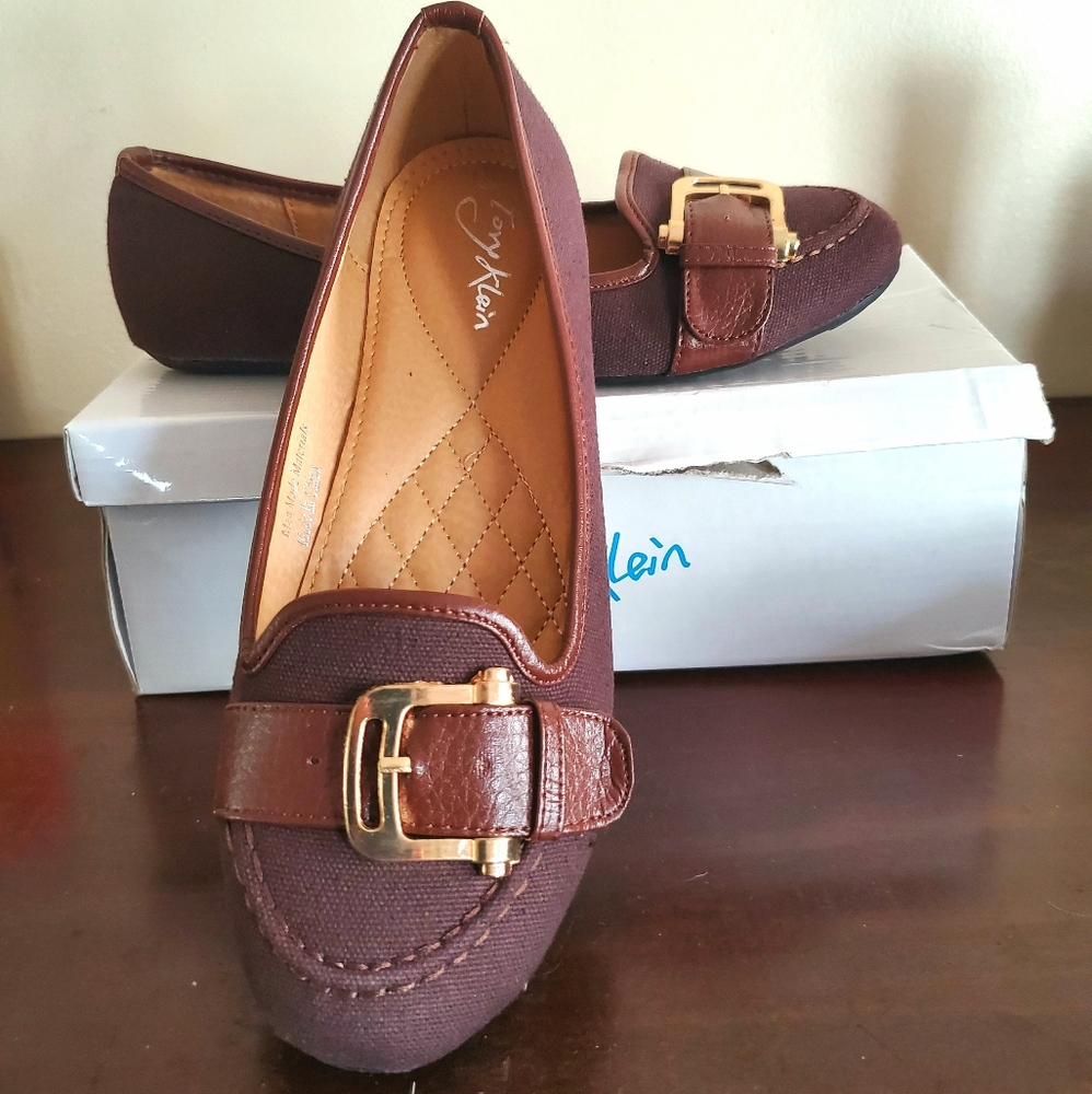 MIB Brown Buckle Flats Size 9. New.